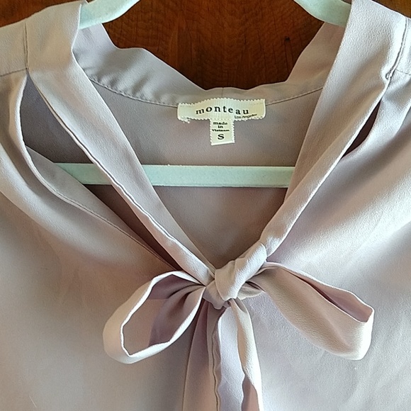 Light dusty pink bow necked top - Picture 2 of 3